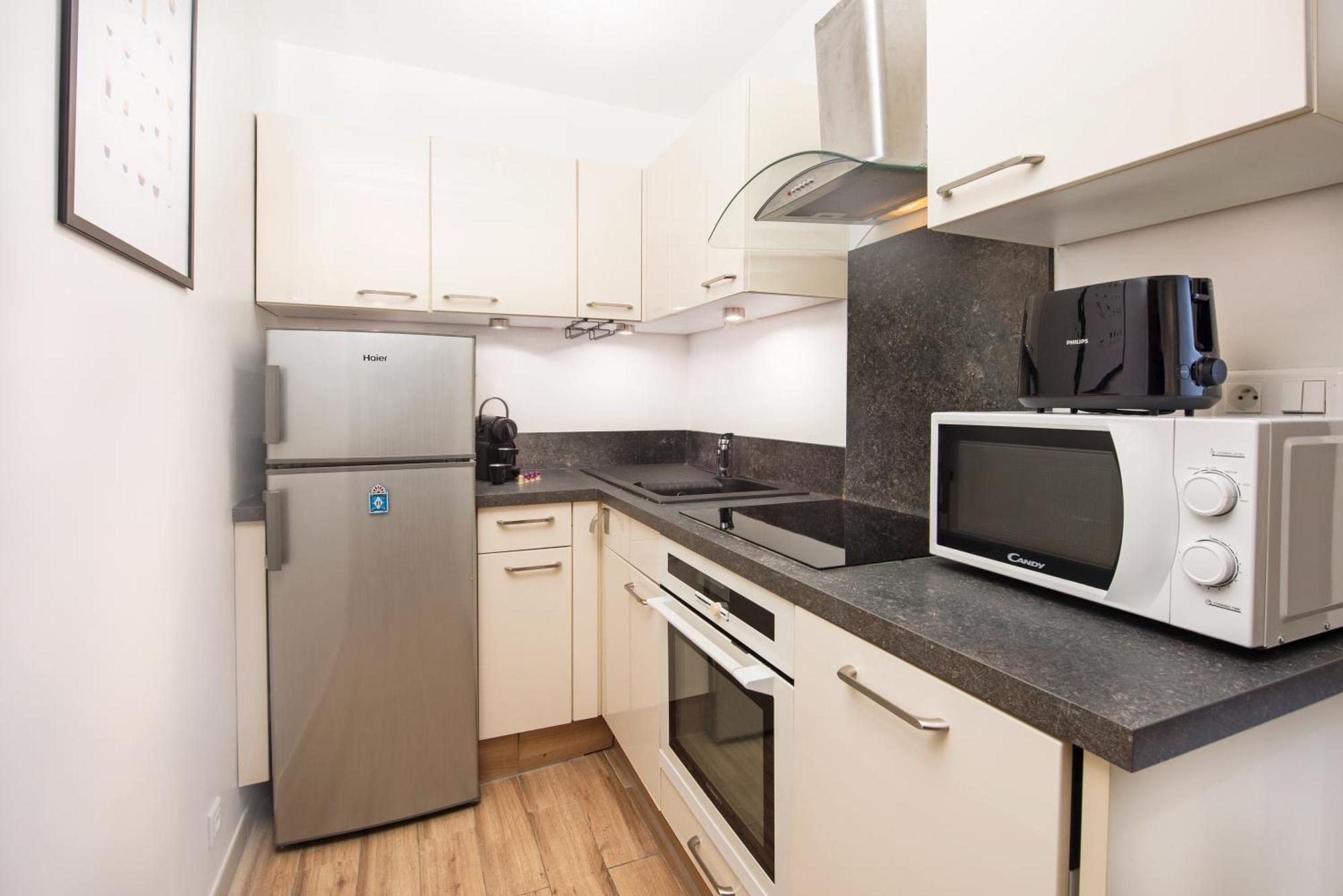 Appartement Renove - Terrasse - Parking - Bm Νίκαια Εξωτερικό φωτογραφία