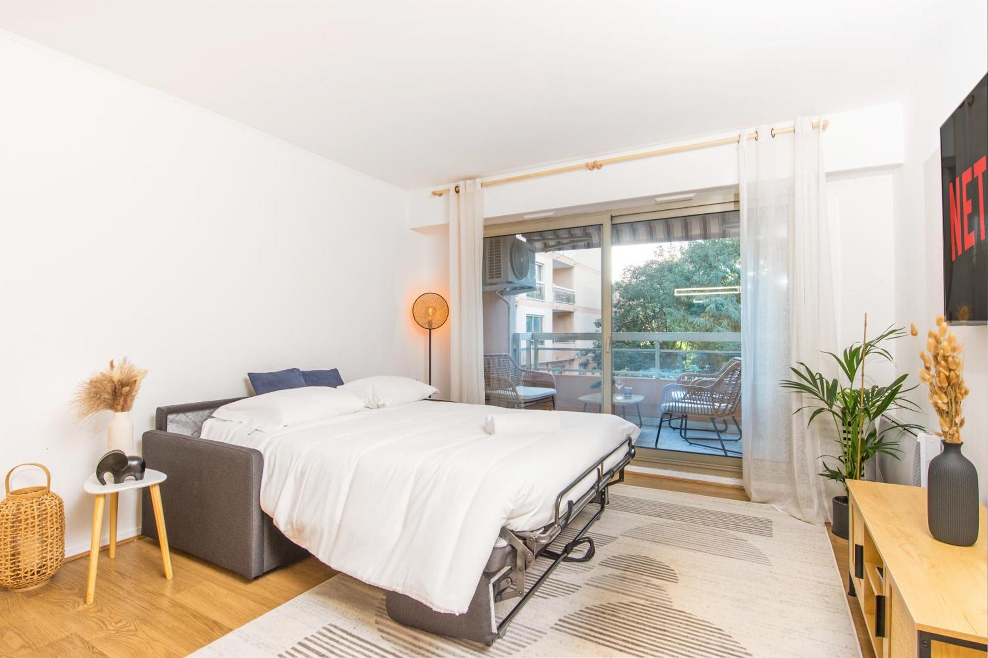 Appartement Renove - Terrasse - Parking - Bm Νίκαια Εξωτερικό φωτογραφία